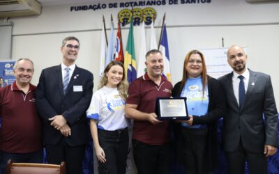 No litoral, Rotary Santos Praia homenageia Casa Ronald McDonald ABC